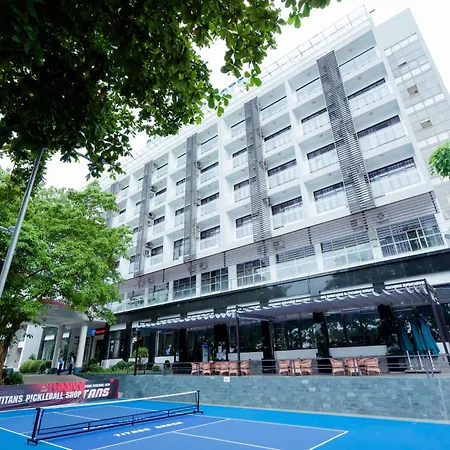 Bạch Đằng Hạ Long Hotel