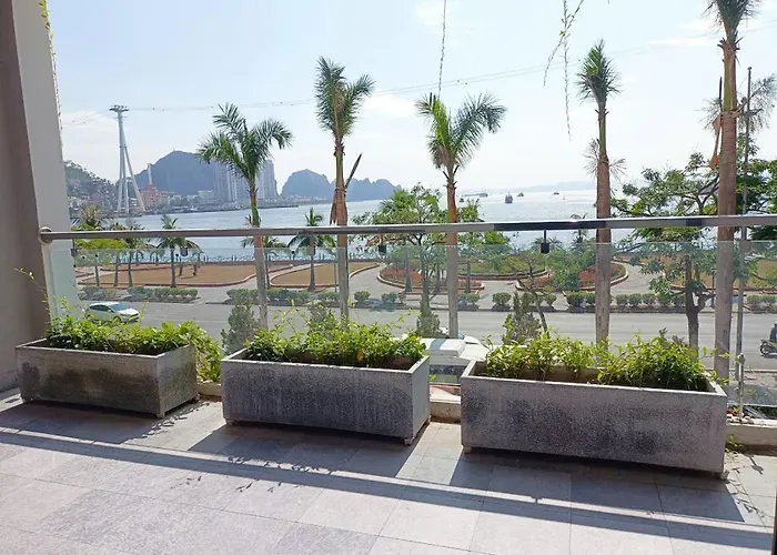 Khách sạn Bạch đằng Hạ Long