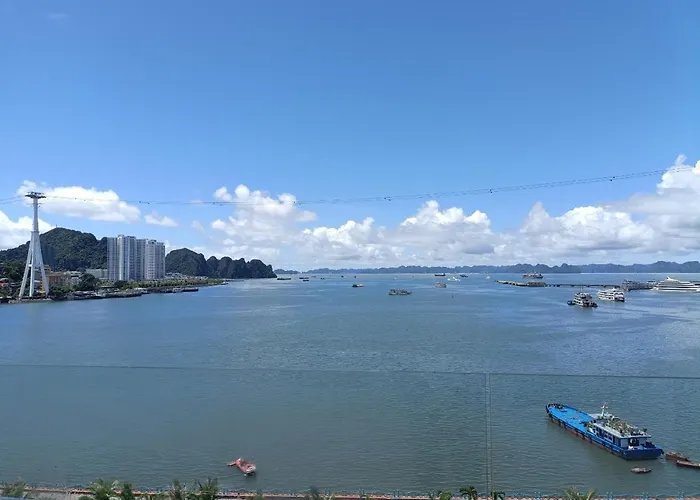 Khách sạn Bạch đằng Hạ Long