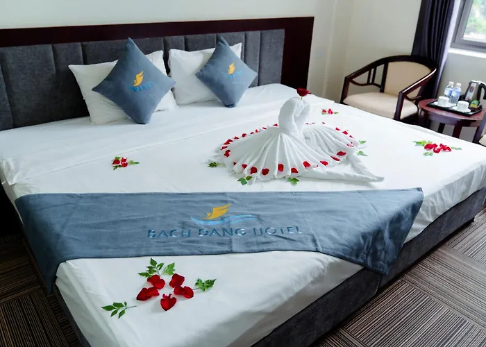 Bạch đằng Khách sạn