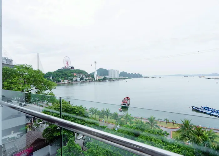 Khách sạn Bạch đằng 3*