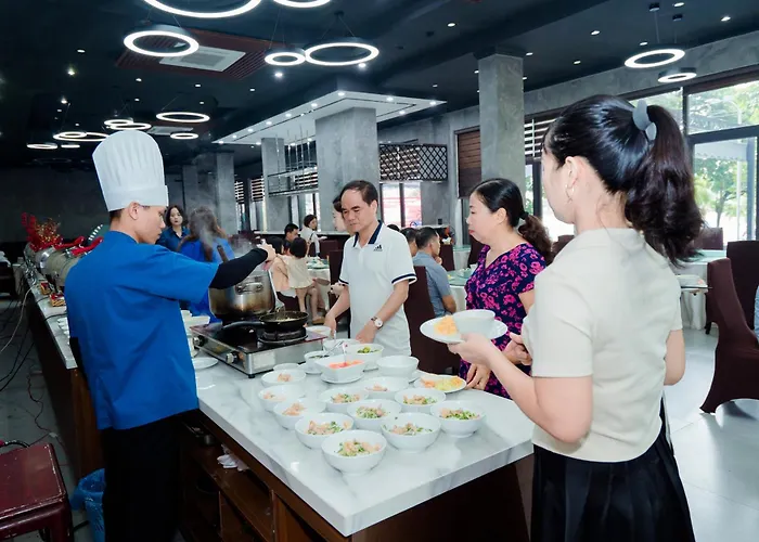 Bạch đằng Khách sạn Hạ Long