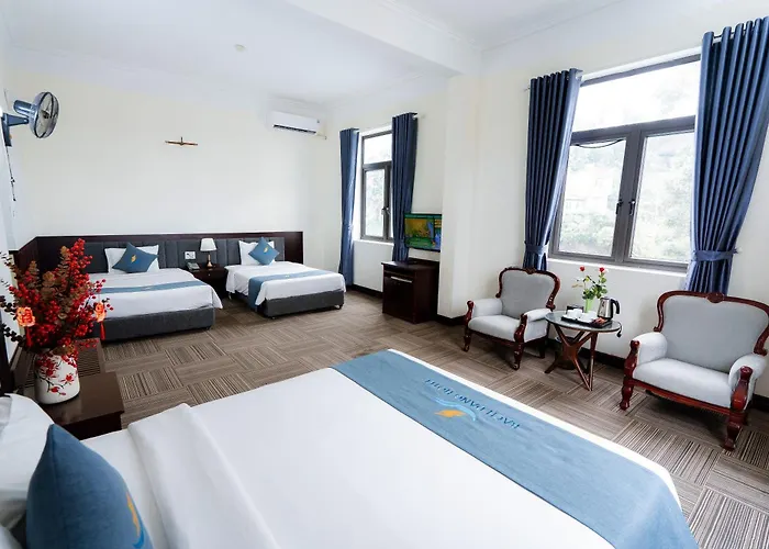 Bạch đằng Khách sạn Hạ Long